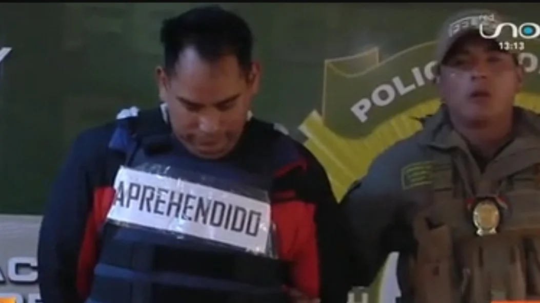 Aprehendido presentado por la Policía. Captura de pantalla.